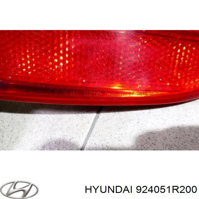 Левый отражатель заднего бампера Hyundai/Kia 924051R200 цена, от 26.75 USD