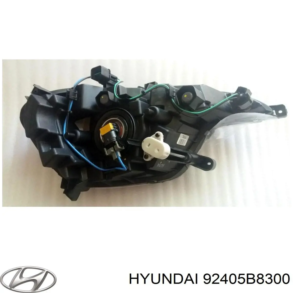 Фонарь противотуманный задний левый 92405B8300 Hyundai/Kia