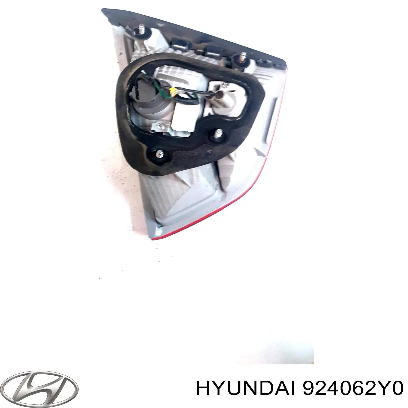 Фонарь задний правый, внутренний Hyundai/Kia 924062Y0 цена, от 31.67 USD