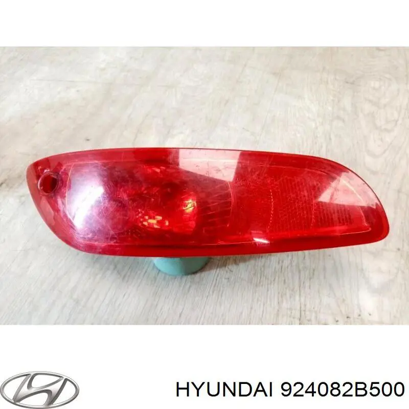 Фонарь противотуманный задний левый 924082B500 Hyundai/Kia