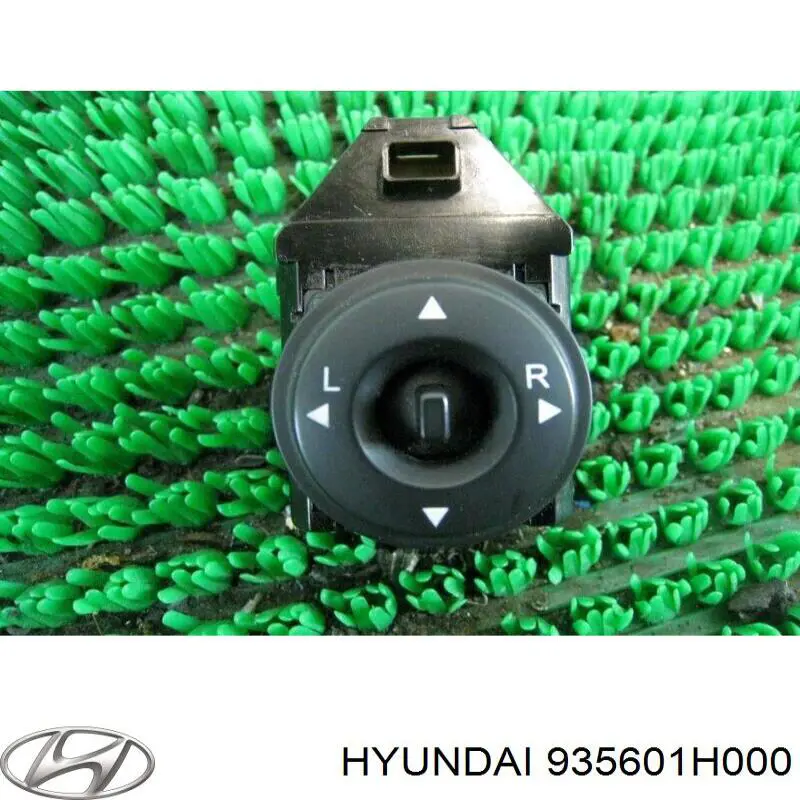 Блок управления зеркалами заднего вида Hyundai/Kia 935601H000 цена, от 3.80 USD