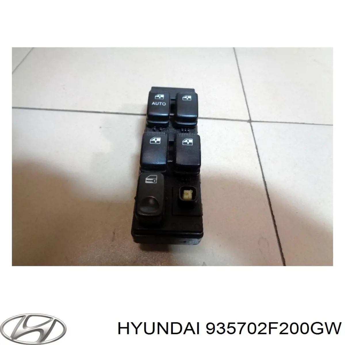 Купить 935702F200GW Hyundai/Kia 