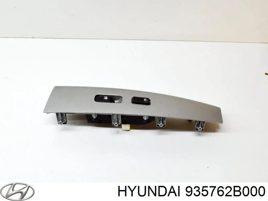  935762B000 Hyundai/Kia