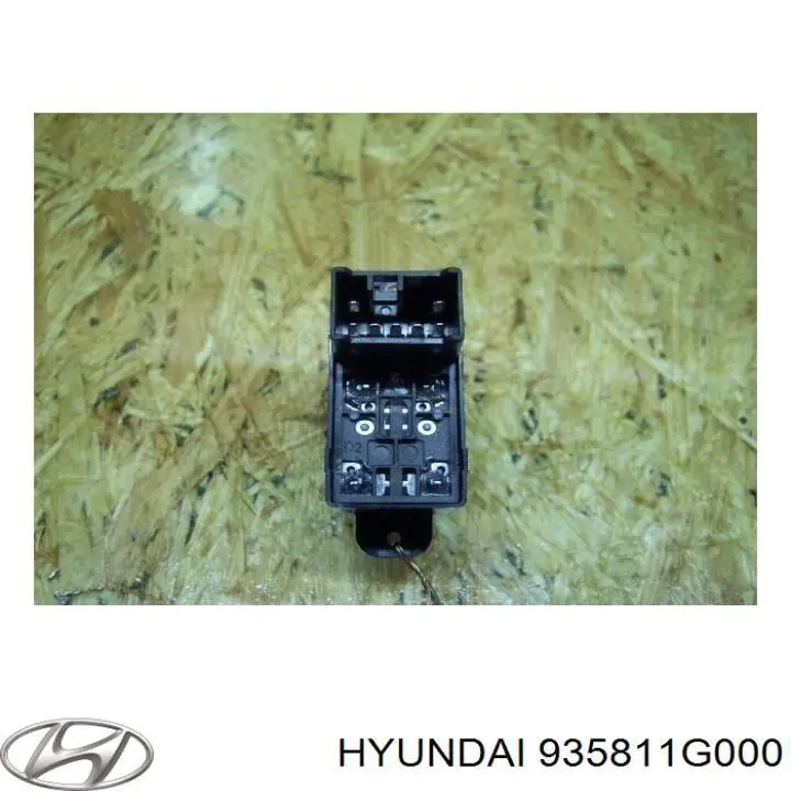 Блок управления зеркалами заднего вида Hyundai/Kia 935811G000 цена, от 11.40 USD