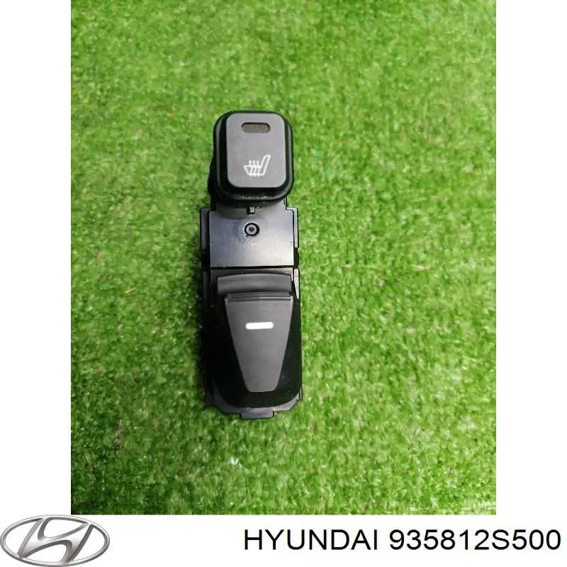 935812S500 Hyundai/Kia кнопочный блок управления стеклоподъемником задний