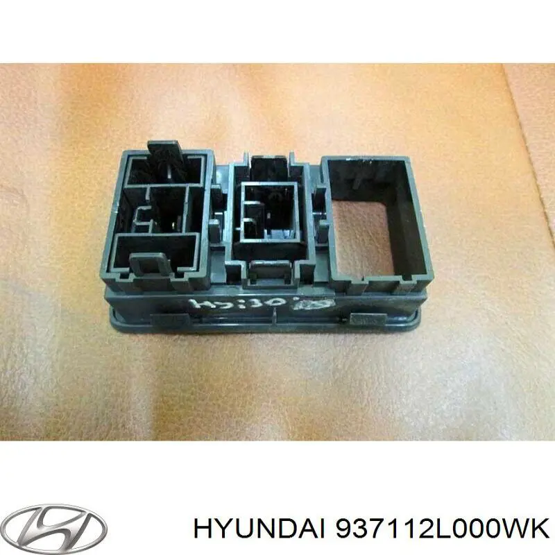 937112L000WK Hyundai/Kia Переключатели электрические (переключатель света центральный)