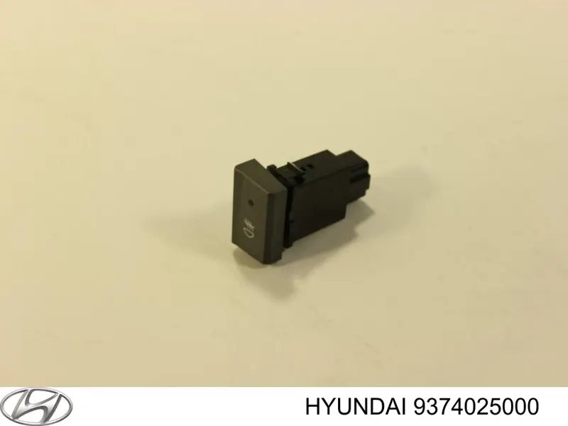 Кнопка включения противотуманных фар на Hyundai Accent LC