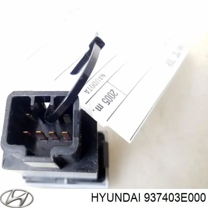 Кнопка обогрева сидения Hyundai/Kia 937403E000 цена, от 5.10 USD
