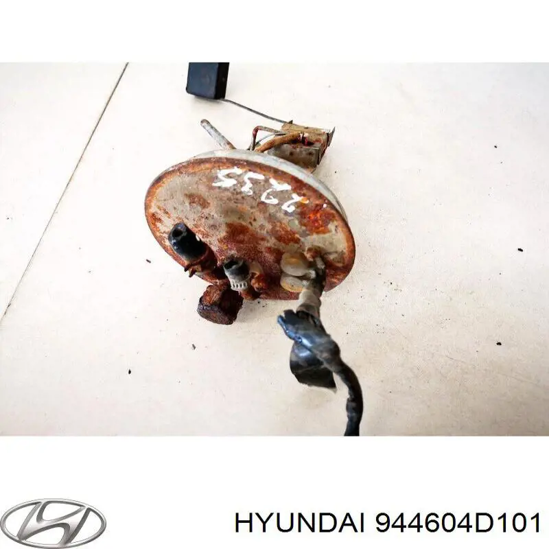 Sensor do nível de combustível no tanque KIA Carnival III UVP