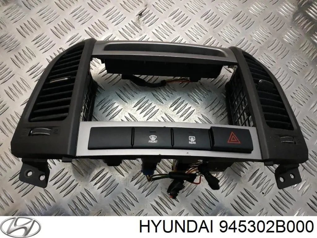 945302B000 Hyundai/Kia Часы в салон, на панели