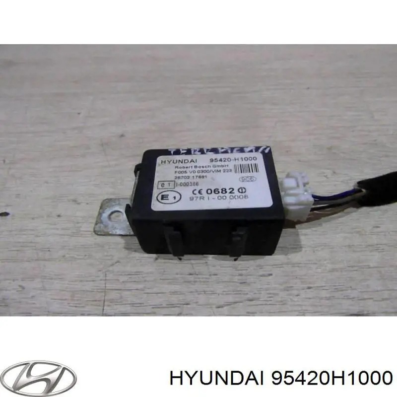 Модуль управления (ЭБУ) иммобилайзером на Hyundai Elantra HD
