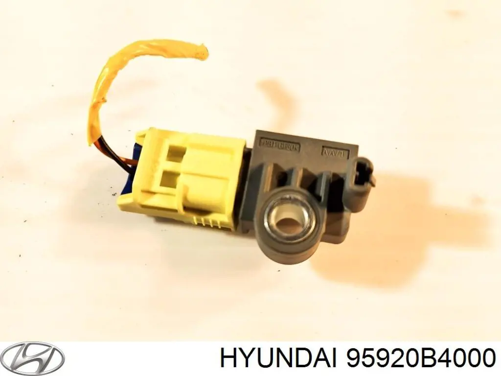 Датчик Айрбег передний Hyundai/Kia 95920B4000