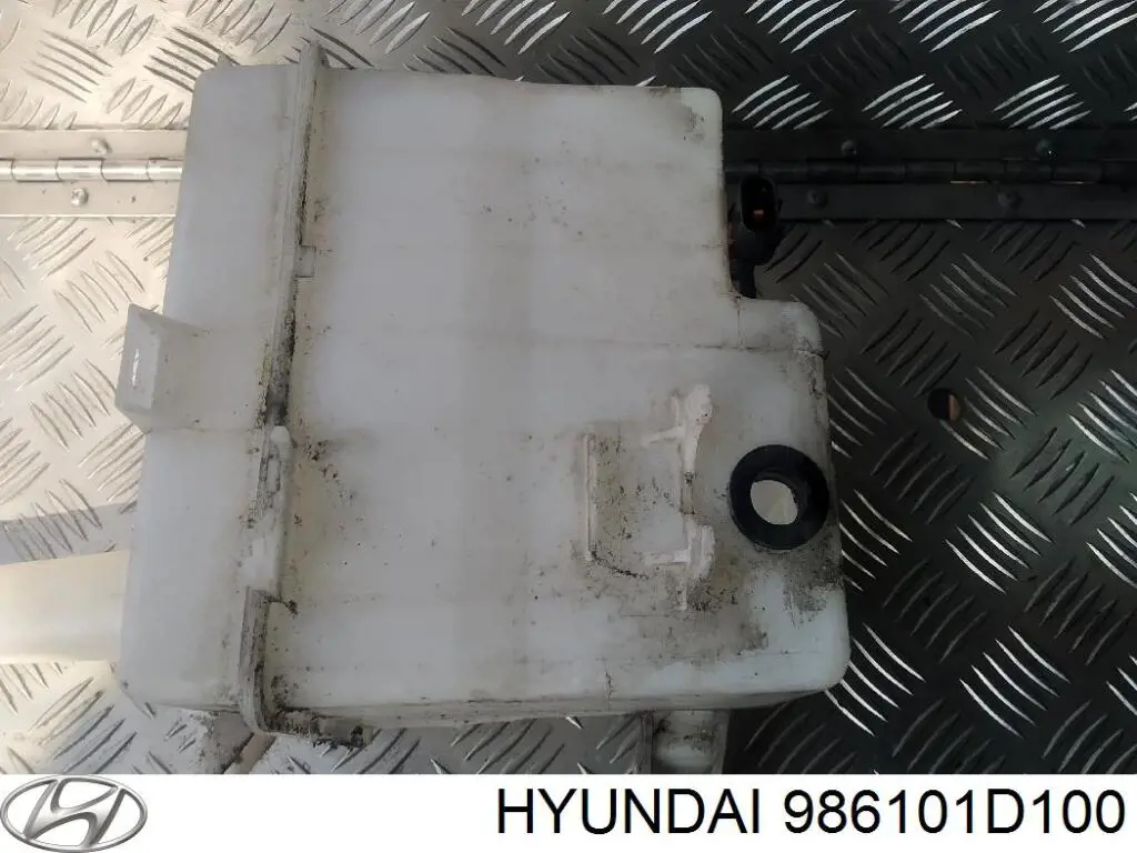 Бачок омывателя стекла Hyundai/Kia 986101D100