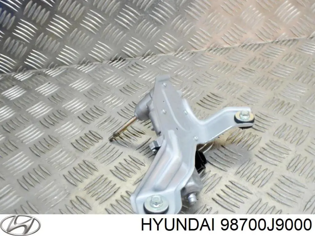 Мотор стеклоочистителя заднего стекла на Hyundai KONA OS