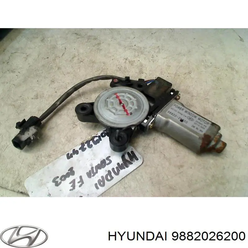 Купить 9882026200 Hyundai/Kia Мотор стеклоподъемника двери задней правой