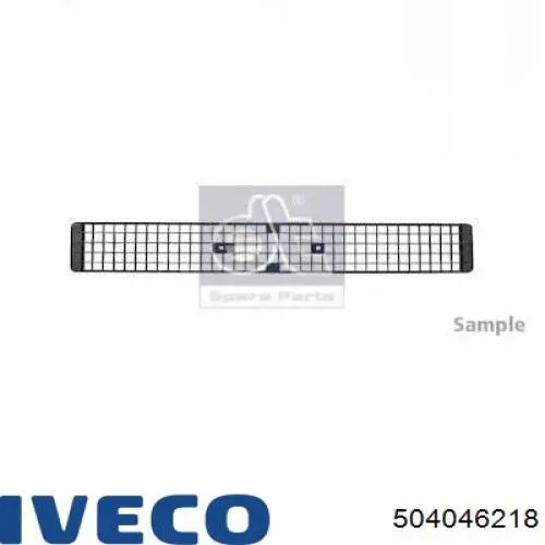 Решетка радиатора 504046218 Iveco