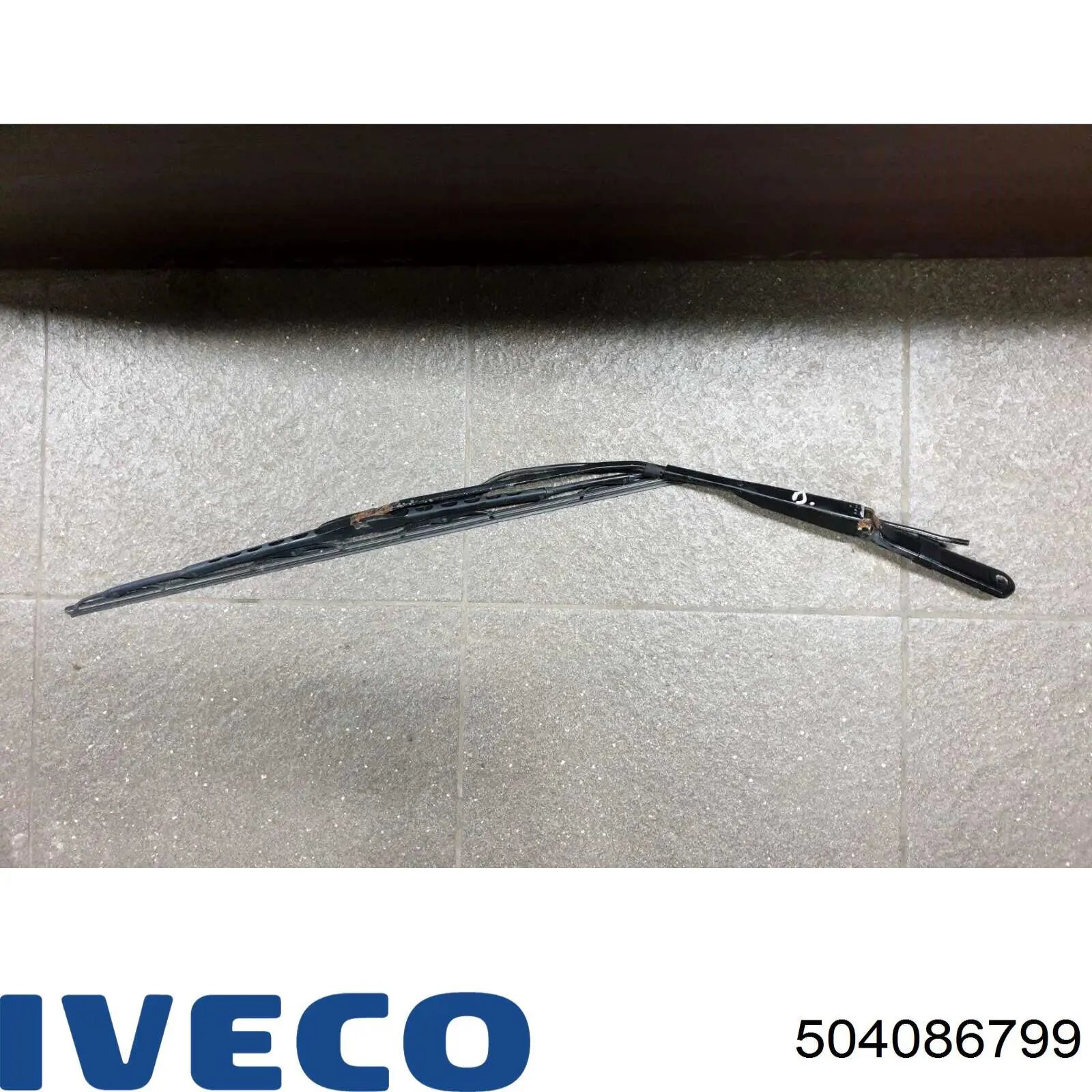 Compre 504086799 Iveco Limpa-pára-brisas do pára-brisas, kit de 2 un.