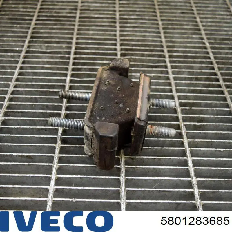 Подушка двигателя левая/правая Iveco 5801283685