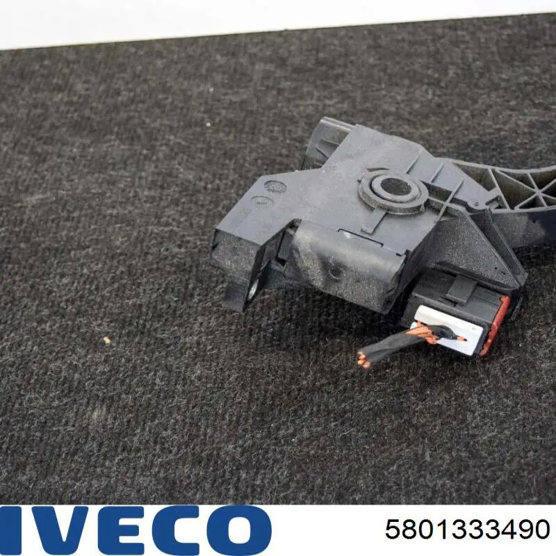 Педаль газа 5801333490 Iveco
