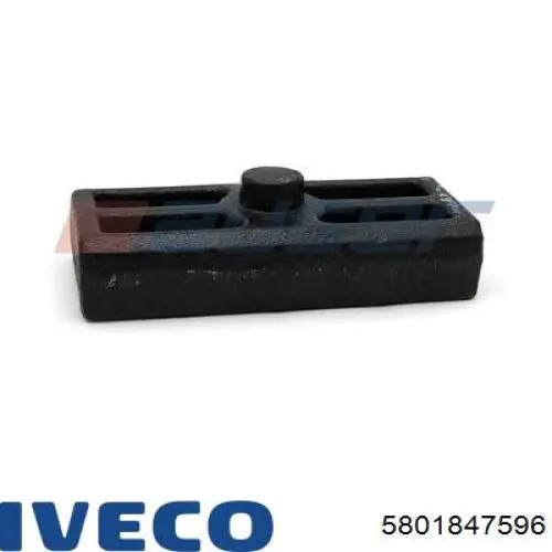 Купить 5801847596 Iveco Кронштейн крыла заднего