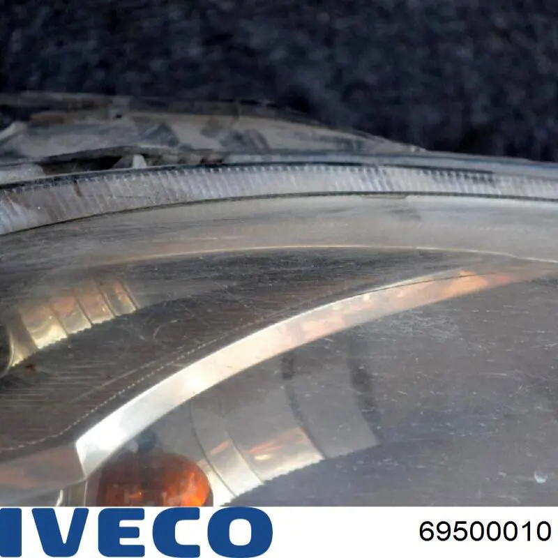Правая фара 69500010 Iveco