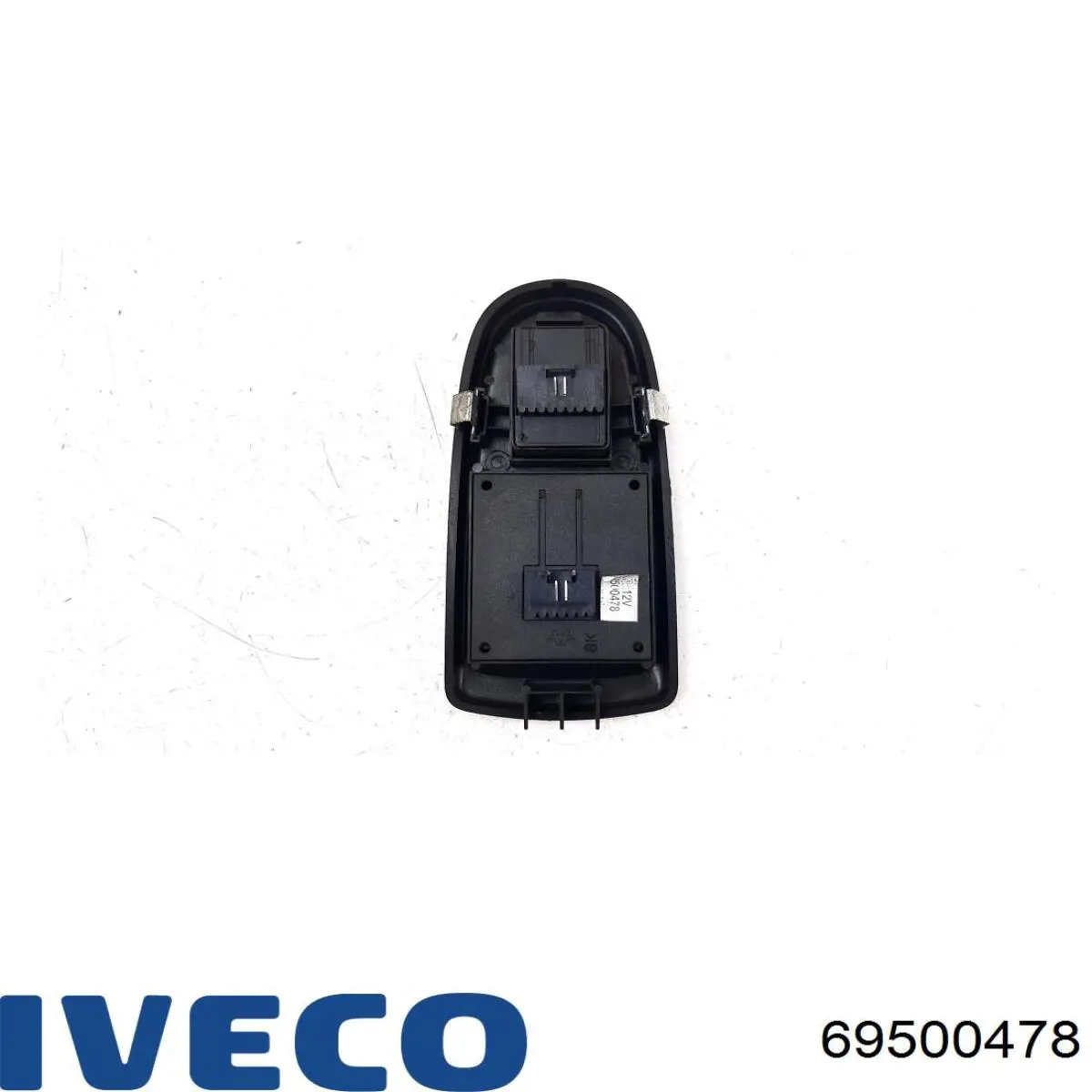 Кнопочный блок управления стеклоподъемником передний левый Iveco 69500478 цена, от 25.59 USD