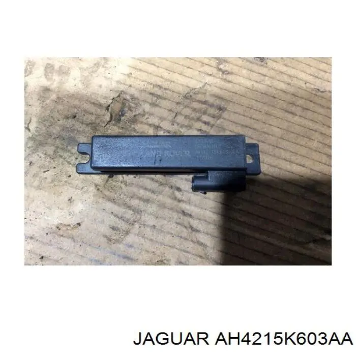 Антенна LR112424 Land Rover
