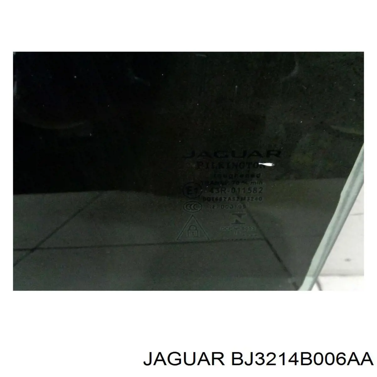 Датчик удара BJ3214B006AA Land Rover