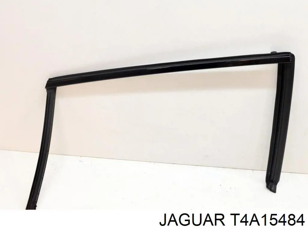 T4A10775 Jaguar Кронштейн крепления крыла переднего левого передний