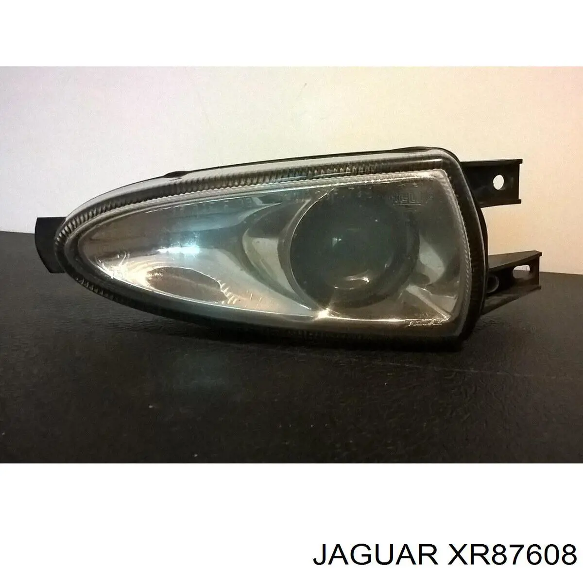 Противотуманная фара Ягуар С-тайп CCX (Jaguar S-type)