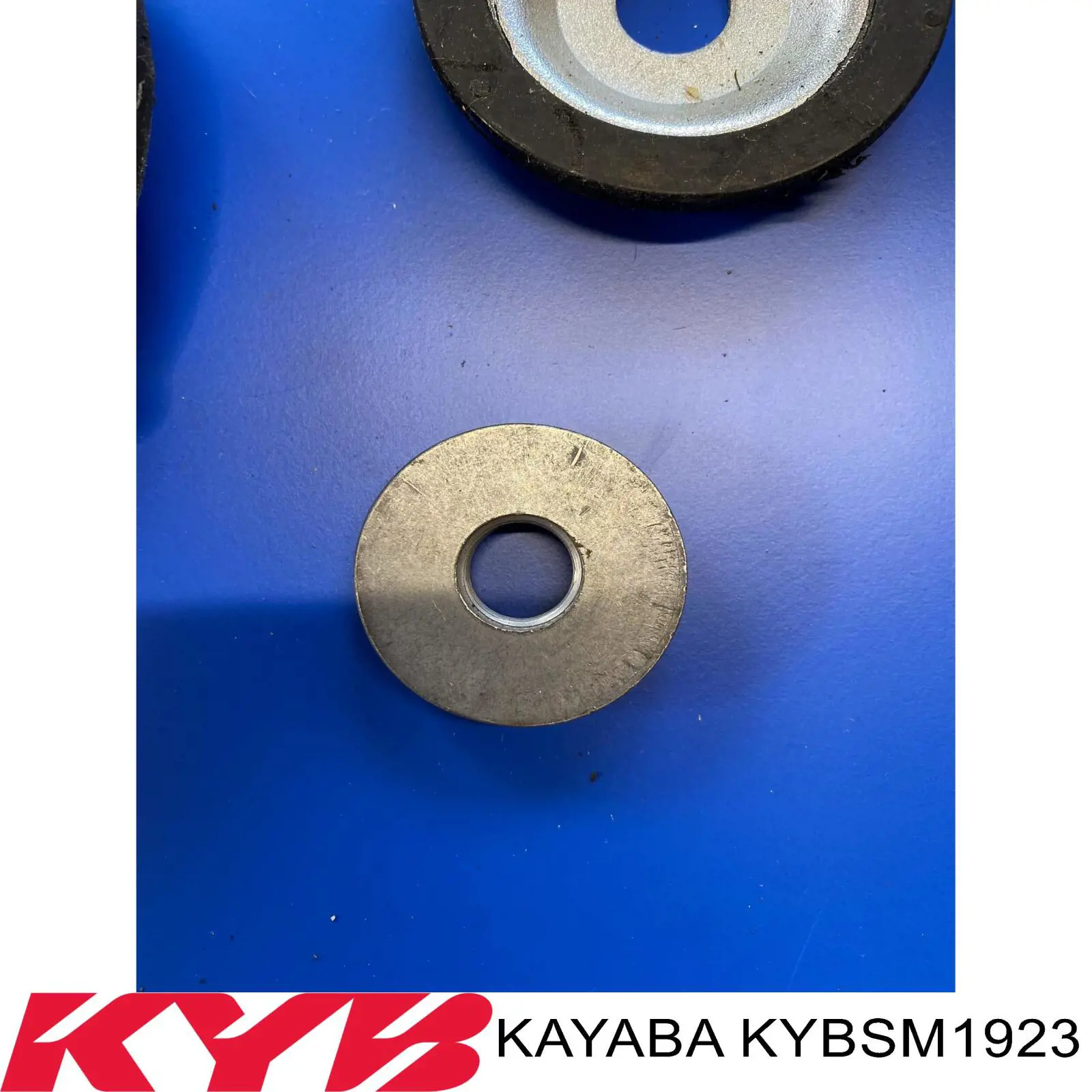 Опора стойки амортизатора переднего Kayaba KYBSM1923 цена, от 13.21 USD