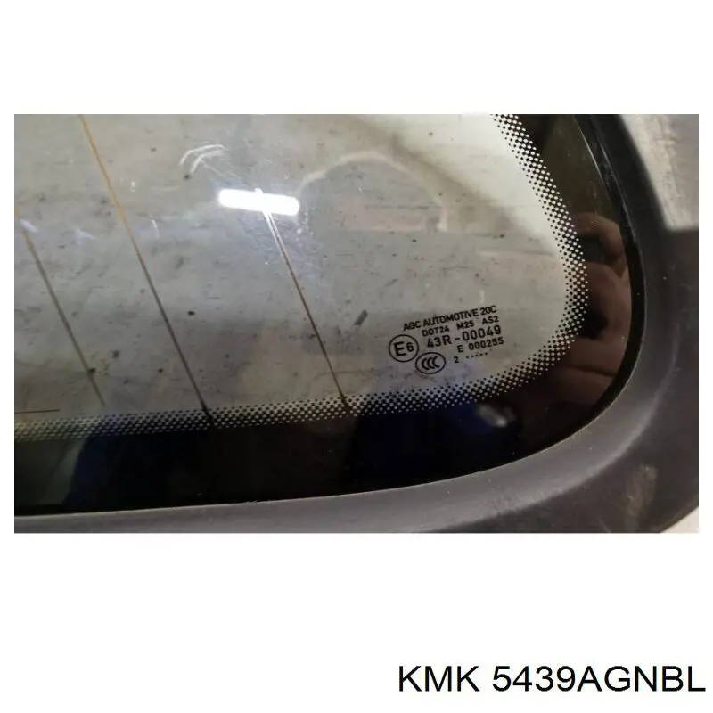 Купить A9066700501 Mercedes Ветровое стекло