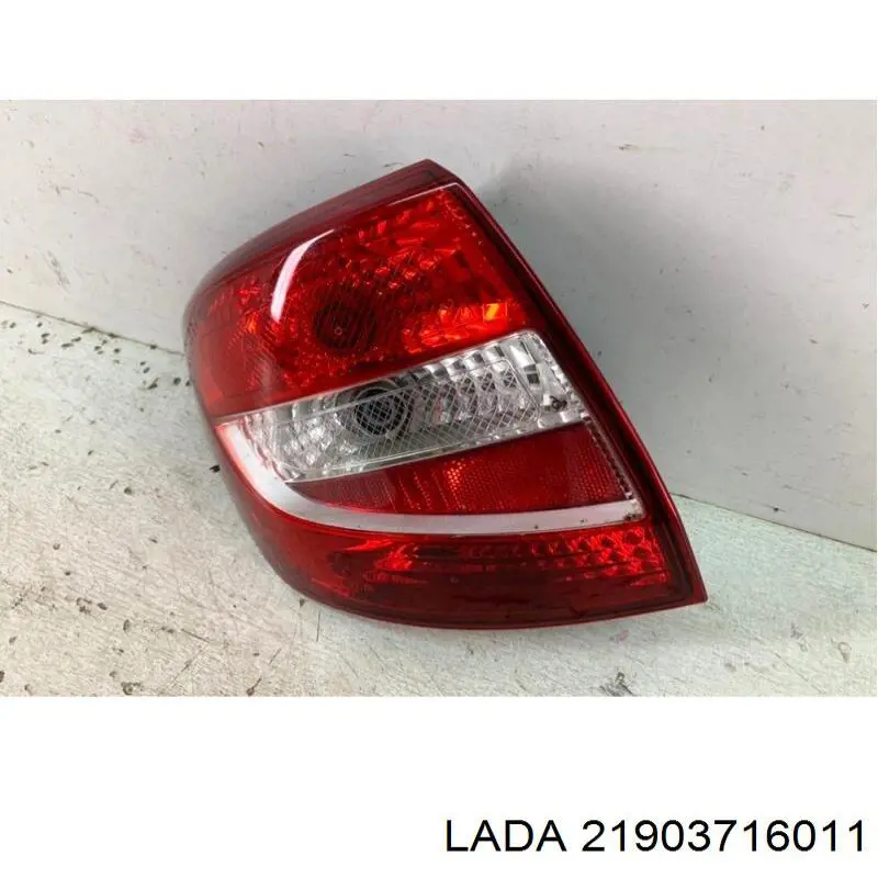 Задняя левая фара Lada 21903716011 цена, от 92.58 USD