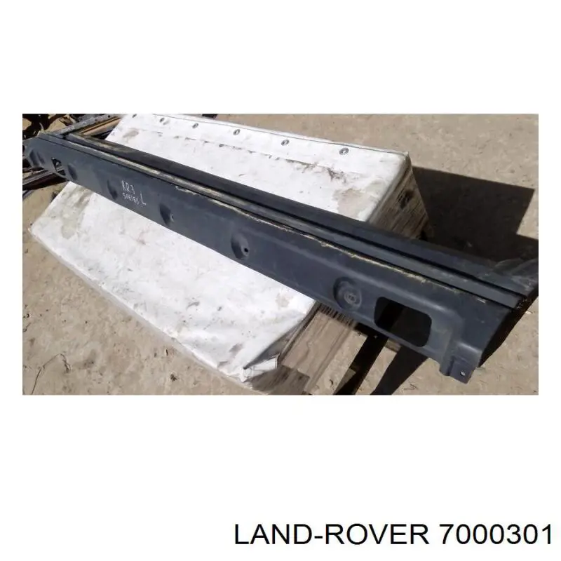 7000301 Land Rover 