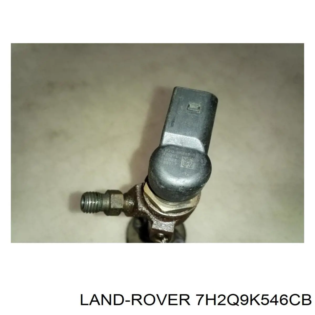 Купить LR004564 Land Rover Клапанная форсунка