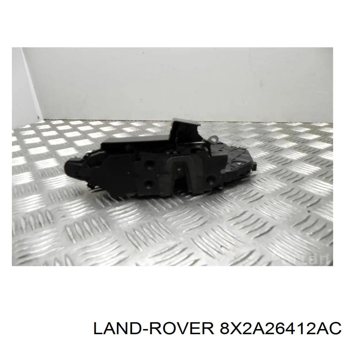  8X2A26412AC Land Rover