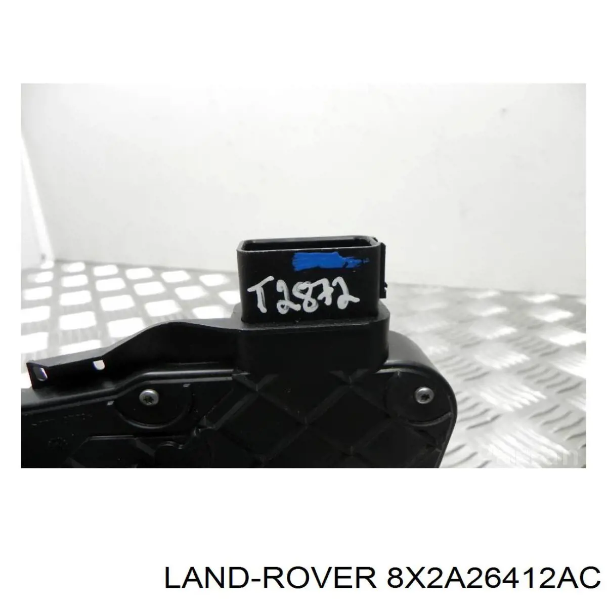Замок задней двери, правой Land Rover 8X2A26412AC цена, от 76.02 USD