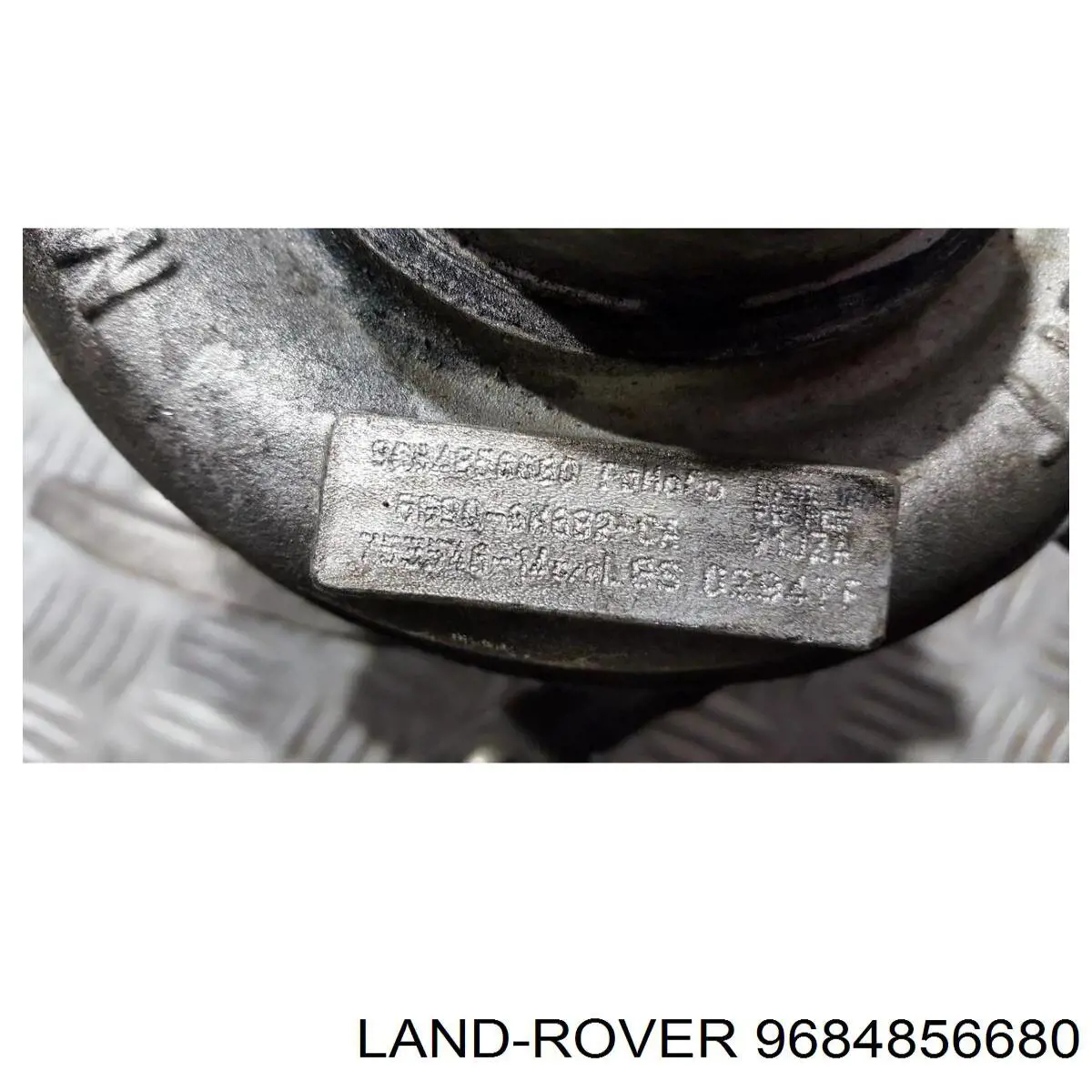 LR024702 Land Rover turbina