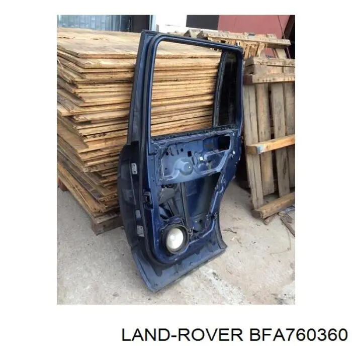 Дверь задняя правая BFA760360 Land Rover