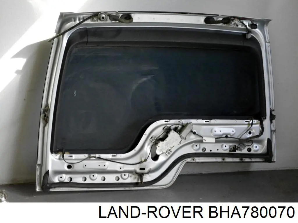 Ляда LR045549 Land Rover