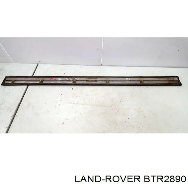 Купить BTR2890 Land Rover Молдинг двери передней правой нижний
