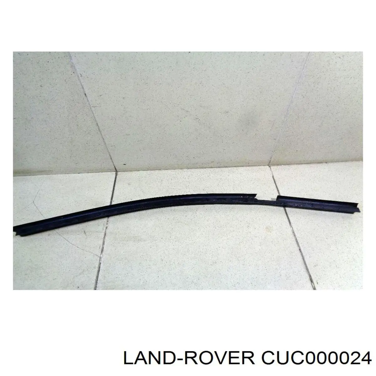 Купить CUC000024 Land Rover Направляющая стекла двери