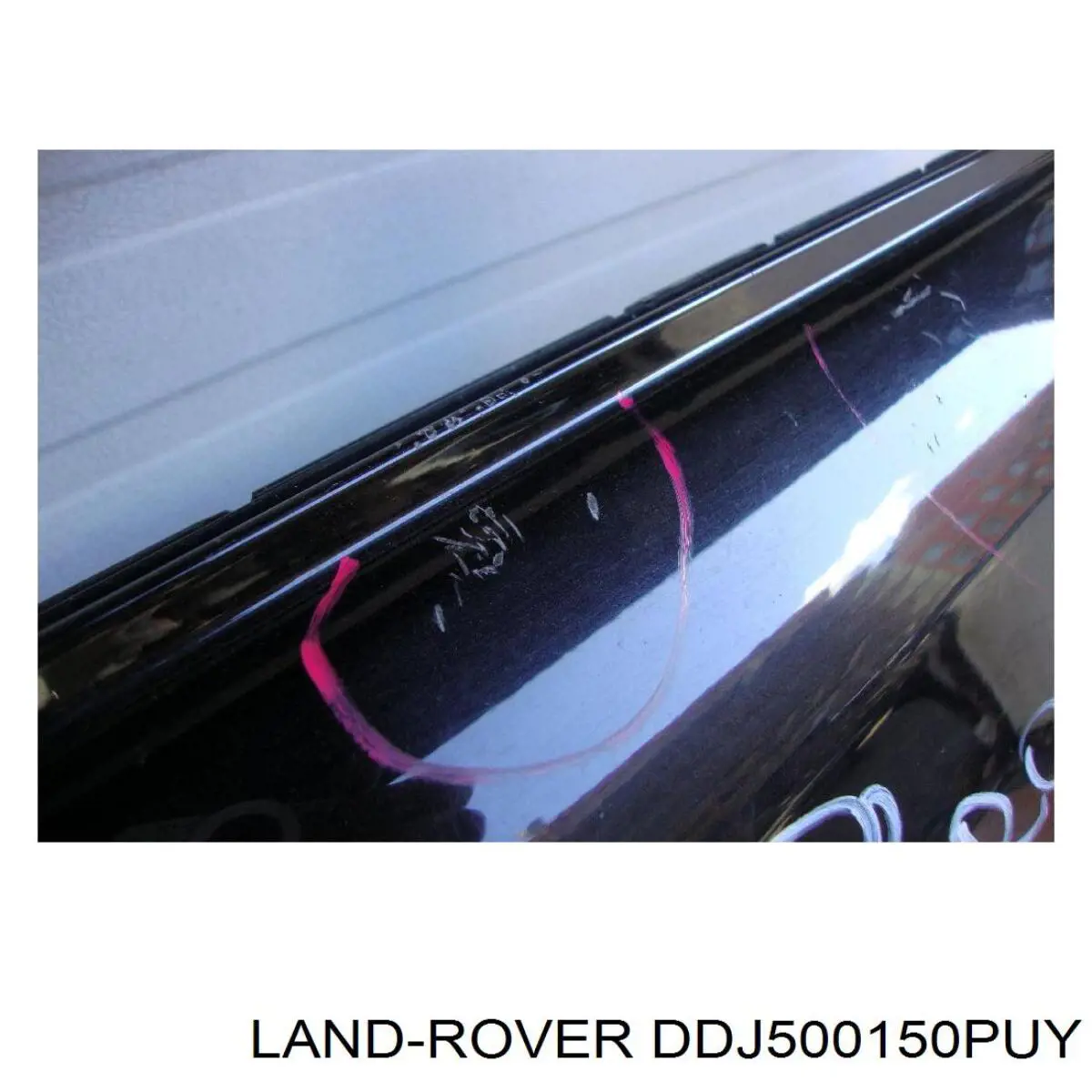 Купить DDJ500150PUY Land Rover Накладка (молдинг) порога наружная левая