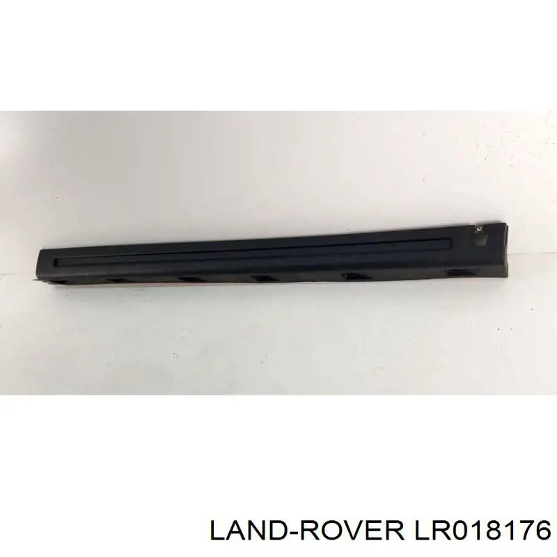 LR018176 Land Rover Накладка (молдинг) порога наружная левая