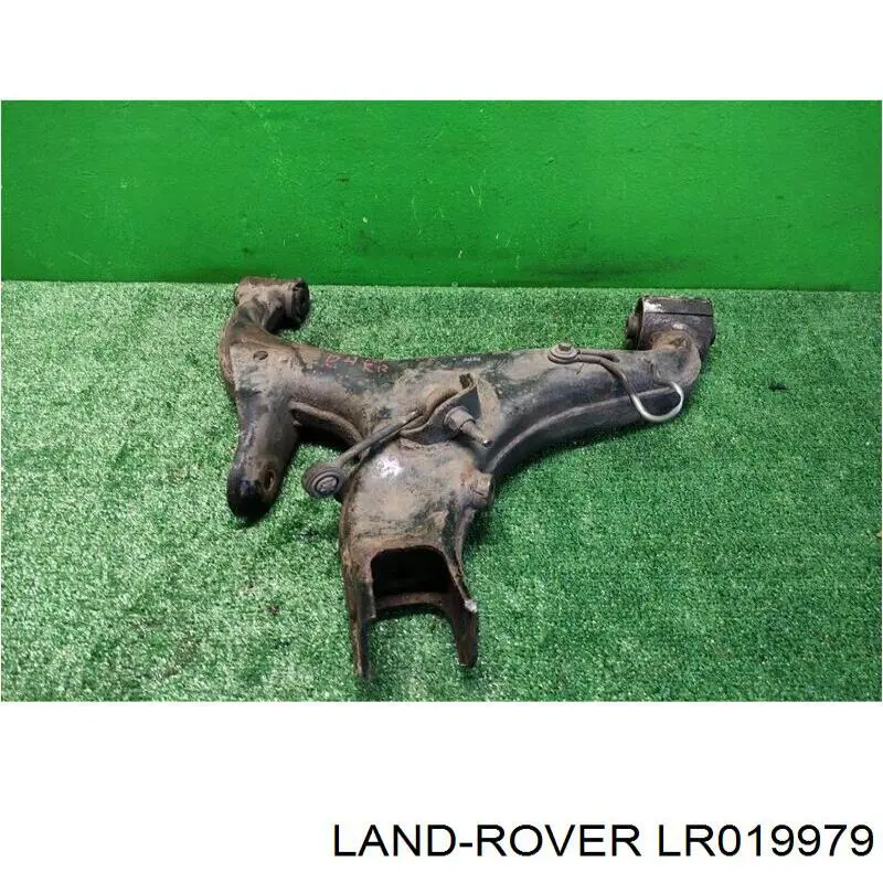 Рычаг задней подвески нижний, правый Land Rover RGG500360