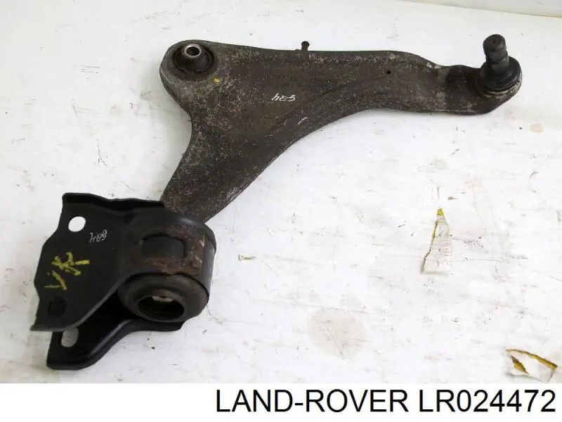 Нижний рычаг LR024472 Land Rover