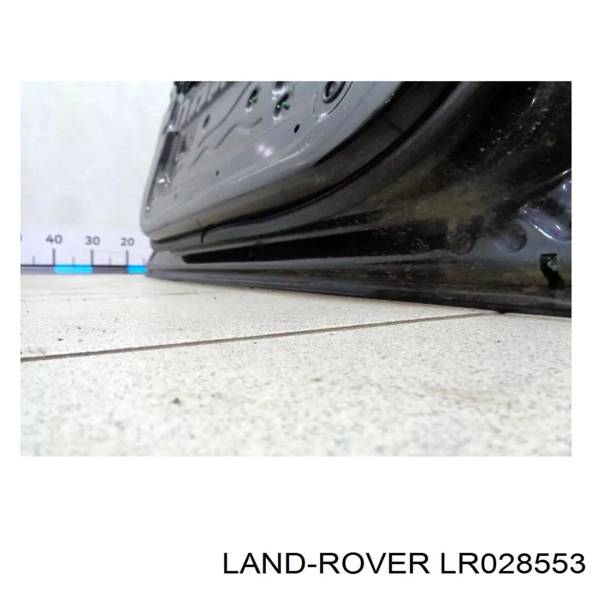 Передняя левая дверь Land Rover LR028553 цена, от 432.11 USD