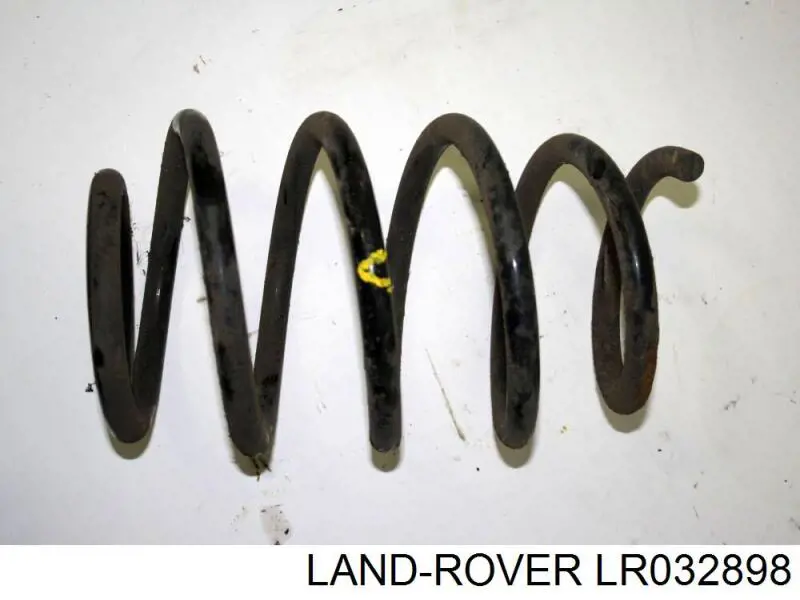 LR032898 Land Rover Пружина передней подвески