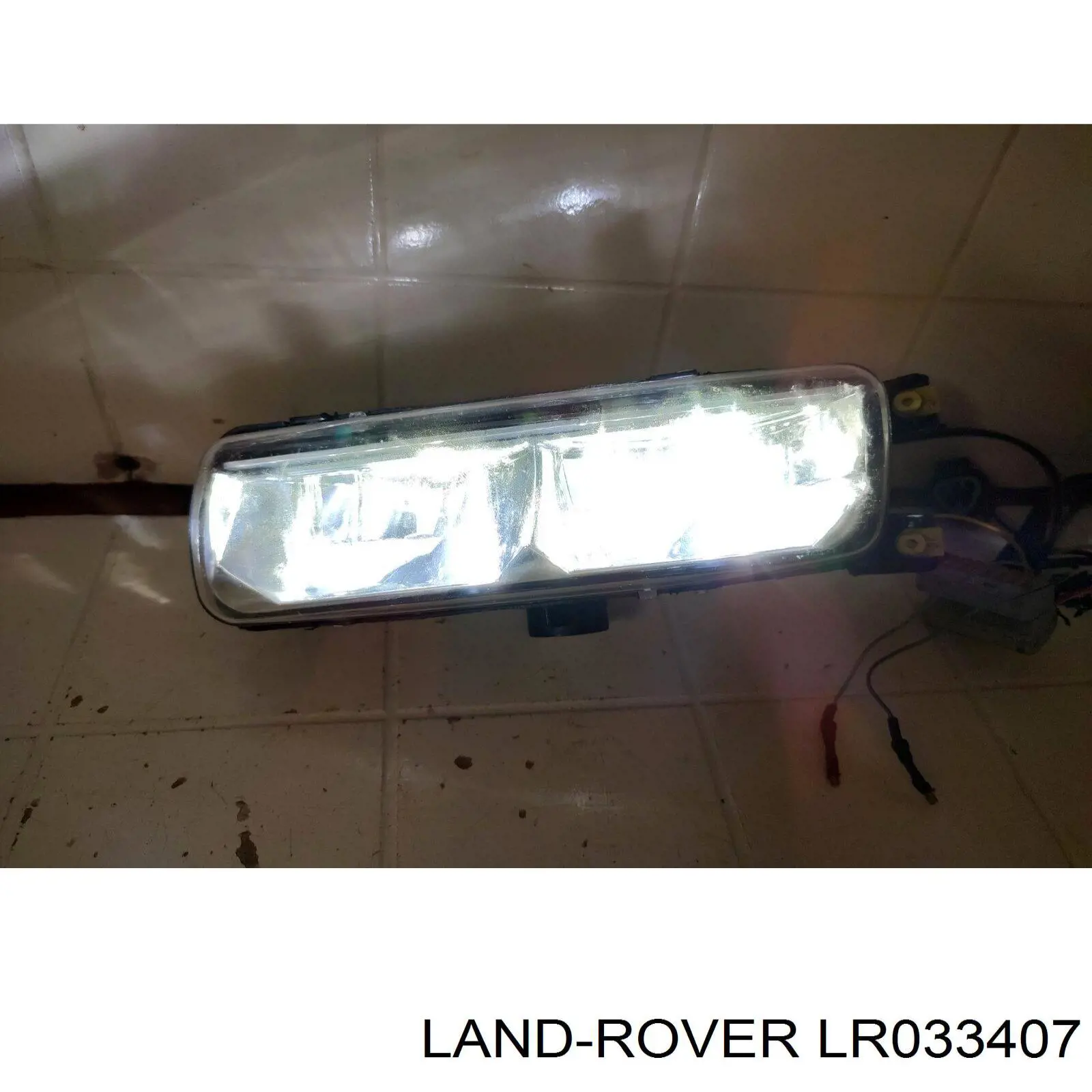Фара противотуманная, левая Land Rover LR033407 цена, от 101.36 USD
