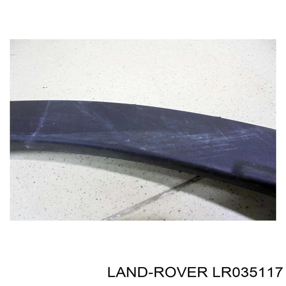 Купить LR052645 Land Rover Молдинг задней арки крыла, левый